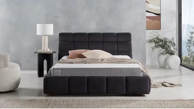 TEMPUR Ease 20 Medium mattress shown from the side